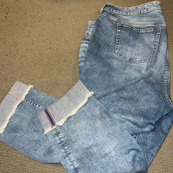 TORRID SZ 18 Crop boyfriend vintage stretch - Picture 3 of 7